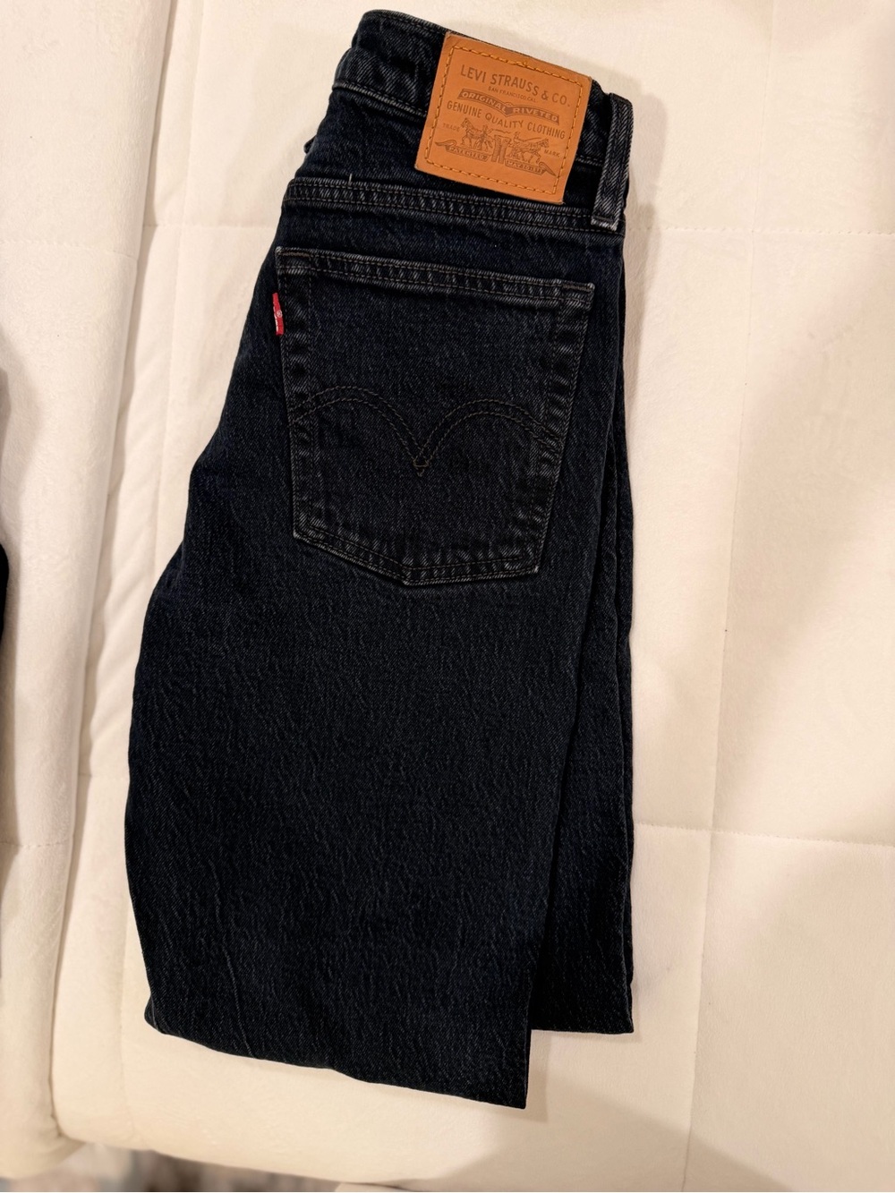 Levi's Men's Black Straight Denim Jeans with Leather Patch